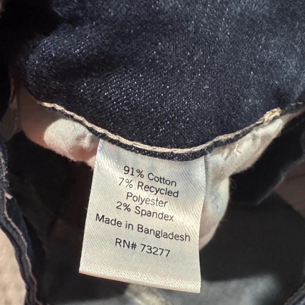 SO Distressed High Rise Jegging